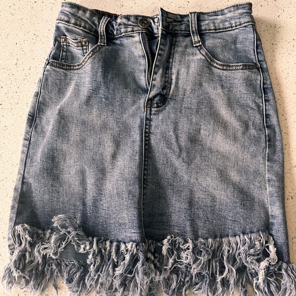 Dresses & Skirts - Fringe Denim Skirt size small